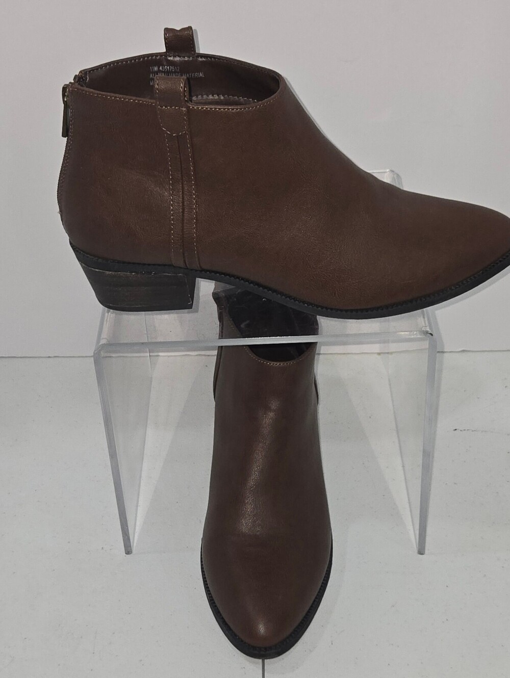 C. EST. 1946 Women’s Brown Ankle Booties Size 11M back zip almond toe man made